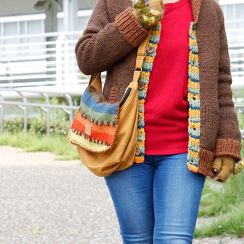  knit cover shoulder bag - กระเป๋าแมสเซนเจอร์ - ผ้าฝ้าย/ผ้าลินิน สีทอง