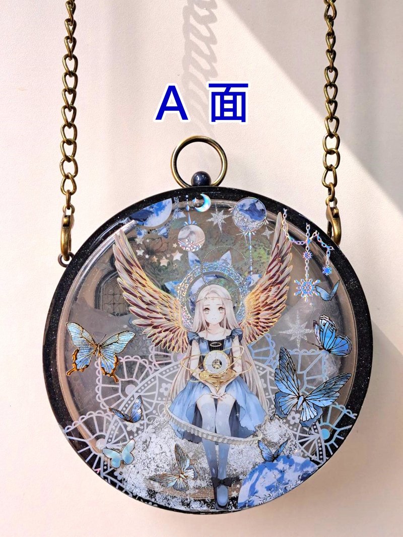 [Dianhua Coupon] [Butterfly Angel] Crystal Box Kiss Lock Bag~ Including Bronze Long Back Chain - Messenger Bags & Sling Bags - Other Materials Gray