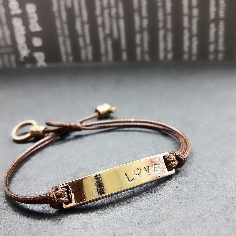 Section A8: Personalized trinkets and pure copper bracelets with customized DIY