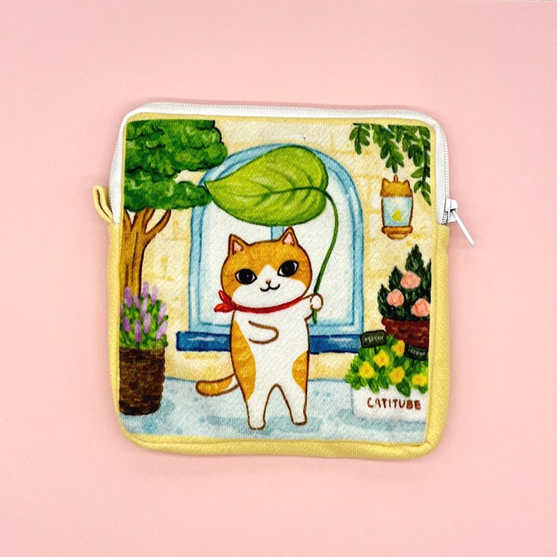 Meow cat garden illustration square shape small bag pouch - กระเป๋าเครื่องสำอาง - วัสดุอื่นๆ สีเหลือง
