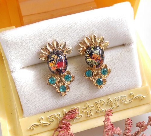 老時光角落 Vintage Jewelry 西洋古董飾品 復古彩 手工 小巧 針式耳環