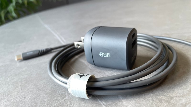 +886 極Hai GaN氮化鎵 2孔快充充電器+USB-C to Lightning快充組 - 手機配件 - 其他材質 綠色