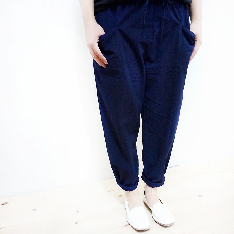 Super thin cotton straight-leg pants/dark blue made in Taiwan. Crazy selling 600 pieces. Wide-pipe pants. Nine-point pants. Casual pants