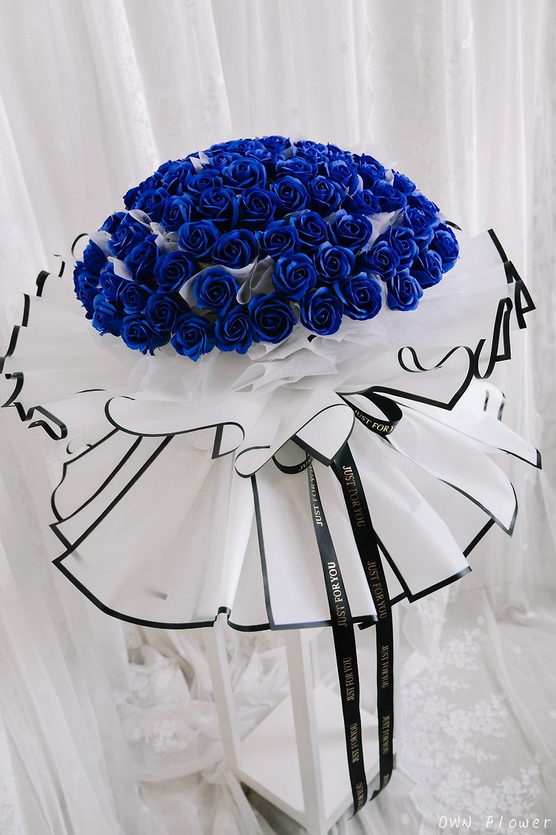 99 flowers/Blue rose bouquet/Large bouquet/Proposal bouquet/Soap flowers/Birthday bouquet/Valentine’s Day bouquet - ช่อดอกไม้แห้ง - วัสดุอื่นๆ สีน้ำเงิน