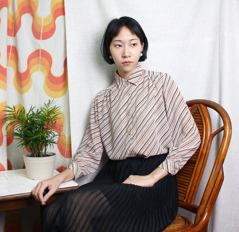 FOAK Vintage 60's Tokyo Story Brown Striped Shirt - เสื้อเชิ้ตผู้หญิง - วัสดุอื่นๆ 