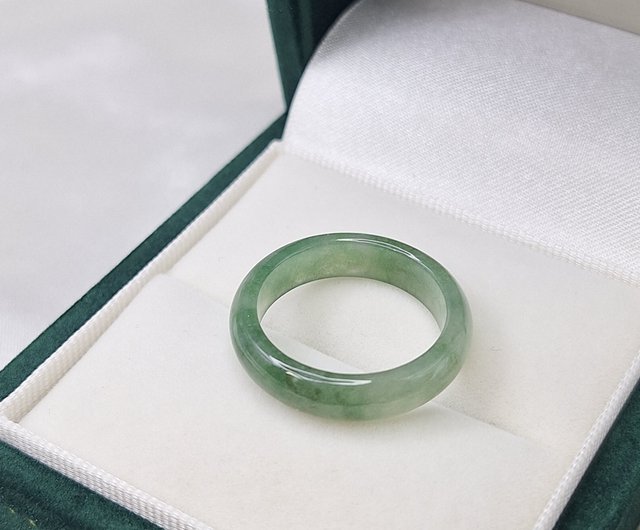 ミャンマー産天然本翡翠 リング 濃緑の氷花模様リング | 天然ミャンマー産A貨翡翠 | 国際サイズ