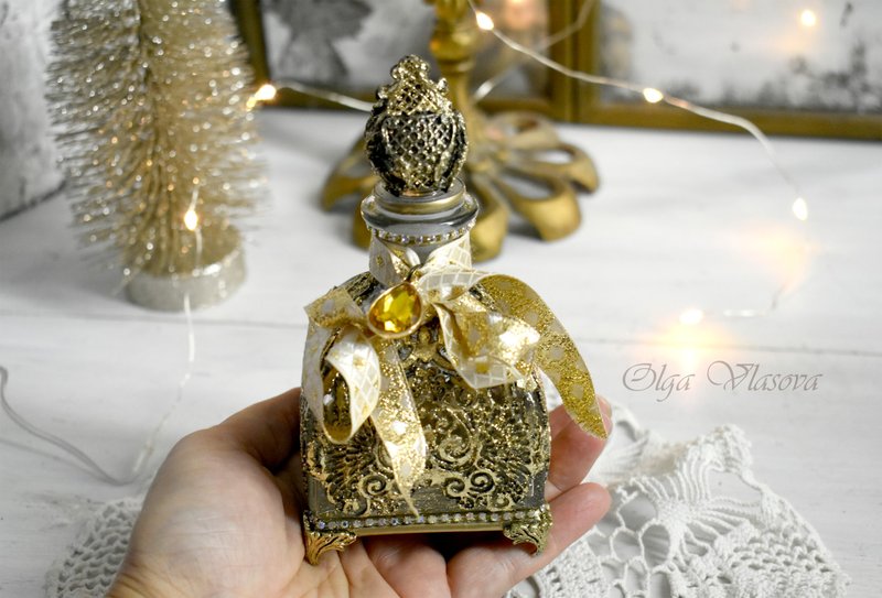 金色玻璃瓶用于存放香水和芳香油装饰华丽 - 擺飾/家飾品 - 玻璃 金色