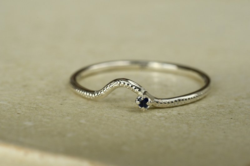 In search of sparkle: Sapphire - General Rings - Other Metals Blue