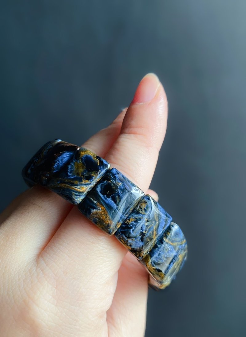 【售出】高品 畢業級 藍彼得石 手排 禮物 男款 女款 手串 手鍊 - 手鍊/手環 - 水晶 藍色