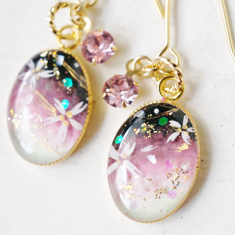 Hand-painted / night cherry blossoms and Swarovski earrings / Clip-On