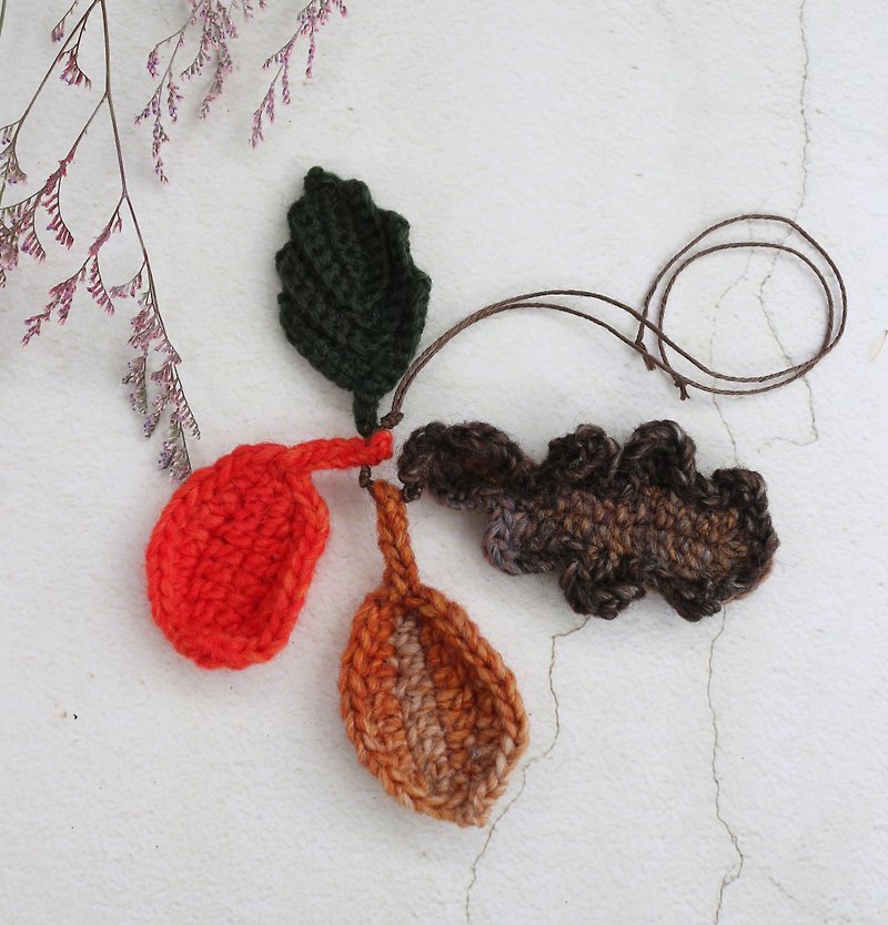 Handmade - Leaf 2nd Friend (Yarn) - Charm / Decoration - ที่ห้อยกุญแจ - ขนแกะ หลากหลายสี