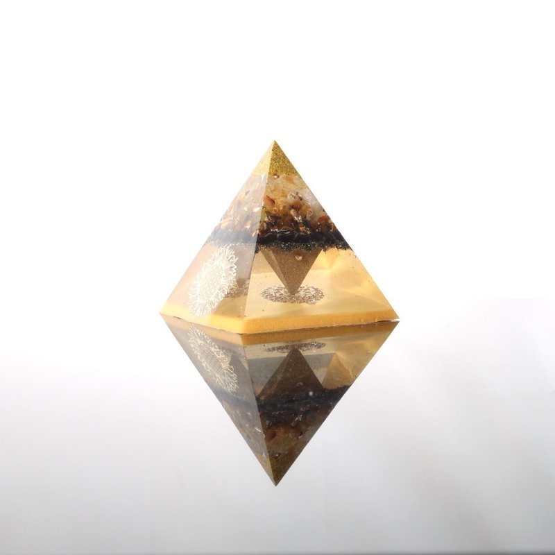 【客製化禮物】太陽花金沙鋪地-金運奧剛超大型金字塔 - 擺飾/家飾品 - 半寶石 橘色