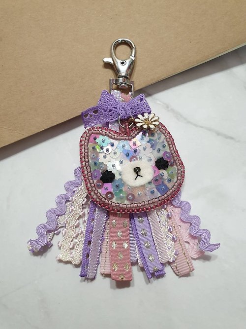 mamoko handmade Pink cat with pink/purple tassel key chain