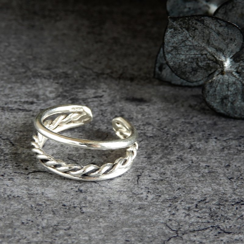 スワッグイヤカフ 3連ツイスト / silver　C062 - ピアス・イヤリング - スターリングシルバー シルバー