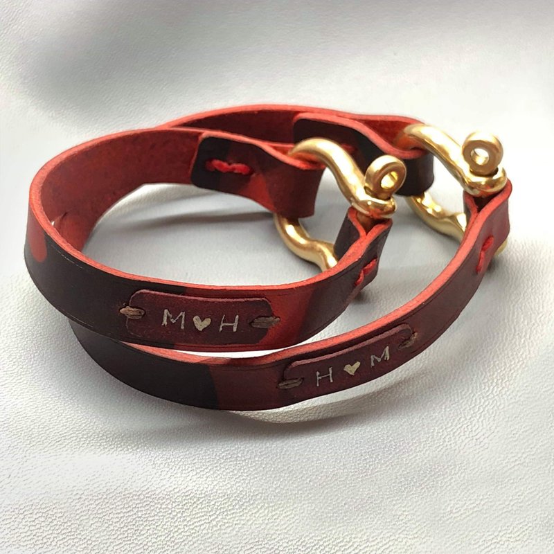 Hand ring lettering plus purchase-two pairs of pairs - Bracelets - Genuine Leather Red