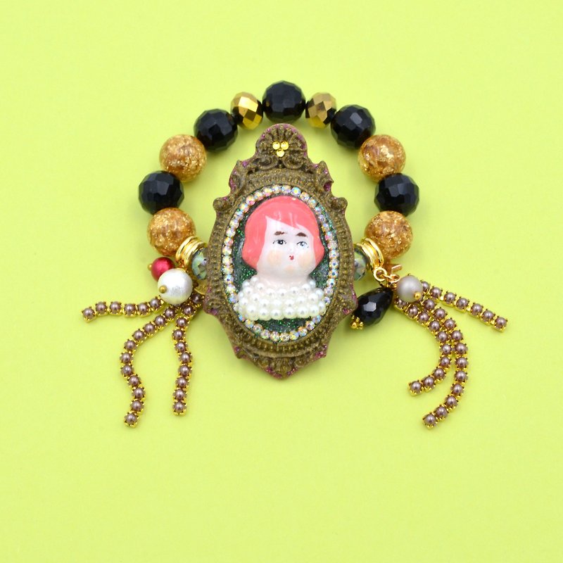 Handmade doll carved photo frame with Swarovski crystal rubber bracelet bracelet gold foil beads - Bracelets - Other Metals 