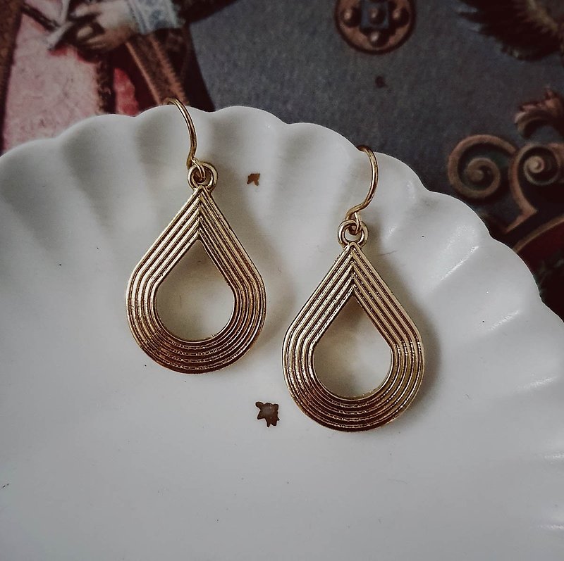 Antique Earrings | Gold Simple Empty Water Droplets | CBB050 - ต่างหู - วัสดุอื่นๆ สีทอง
