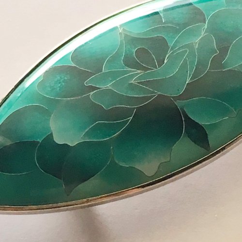 薔薇 七宝焼ブローチ 【翡翠 Jade】 純銀張有線七宝 - ショップ 太田七宝 ブローチ - Pinkoi