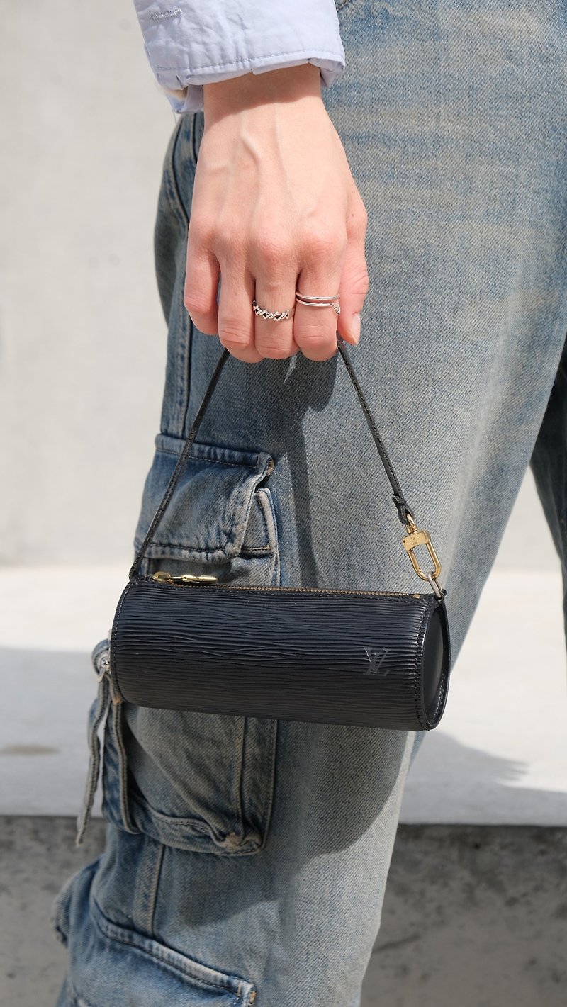 LOUIS VUITTON LV Epi Soufflot bag water ripple small handbag Japanese medieval - Messenger Bags & Sling Bags - Genuine Leather Black