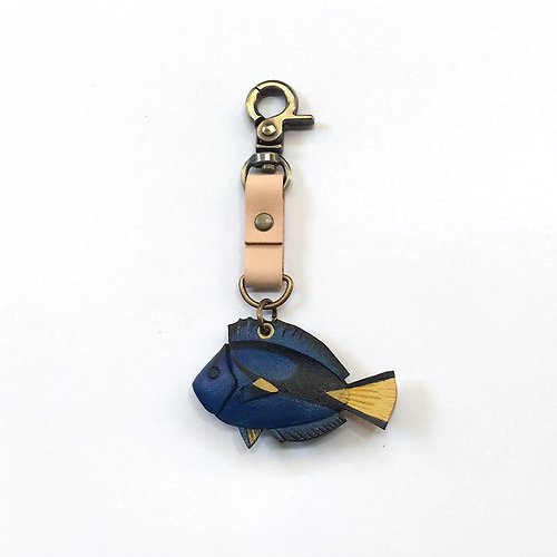 選皮革 革物工作室 原創動物系列 擬刺尾鯛 (藍倒吊多莉魚) 全立體吊飾皮件皮雕