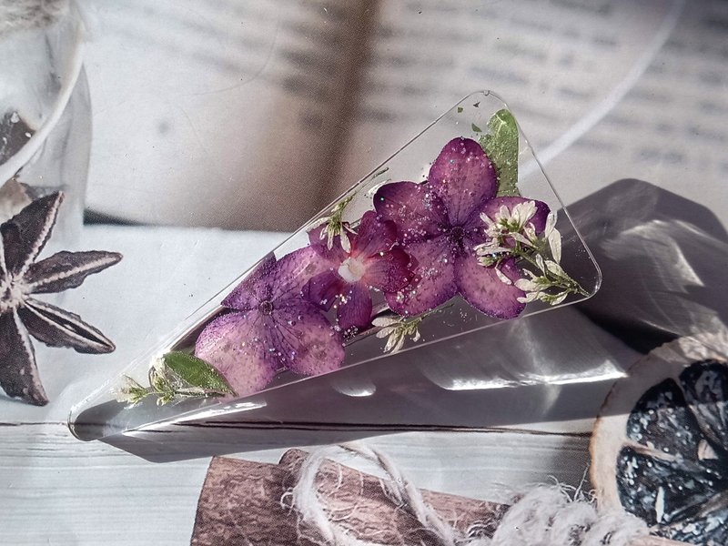 手作押花髮夾 | 戀戀紫色 - 髮夾/鯊魚夾 - 其他材質 紫色