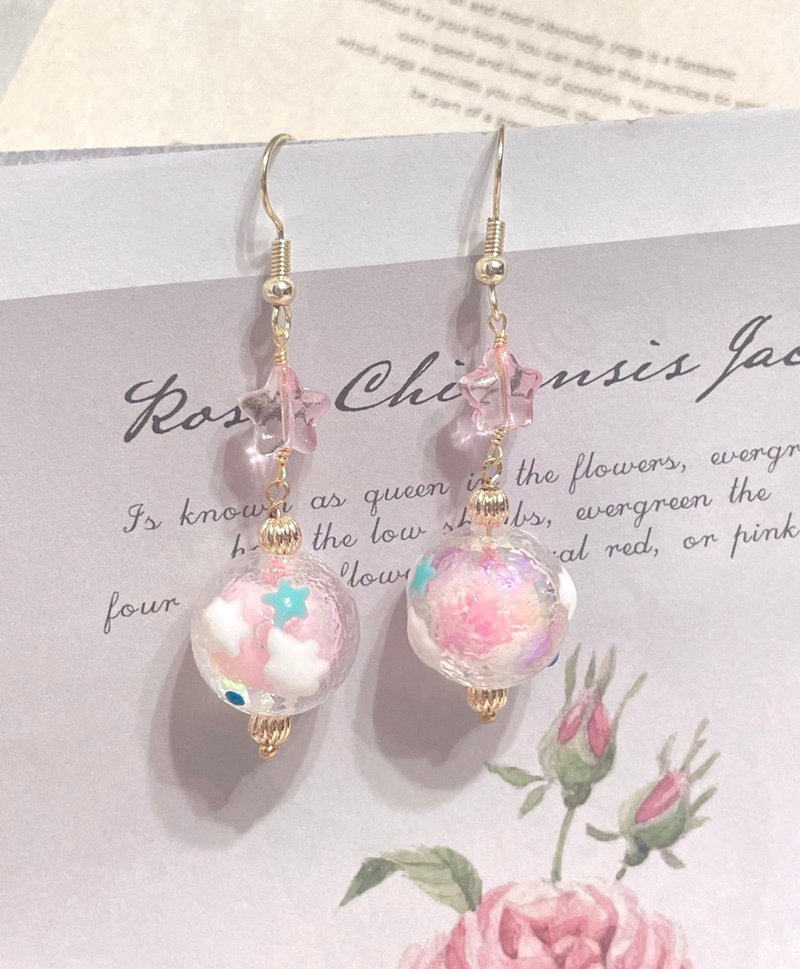 Dreamy pink clouds and stars in the shape of glossy balls/14K color-preserving crystal earrings - ต่างหู - โลหะ 