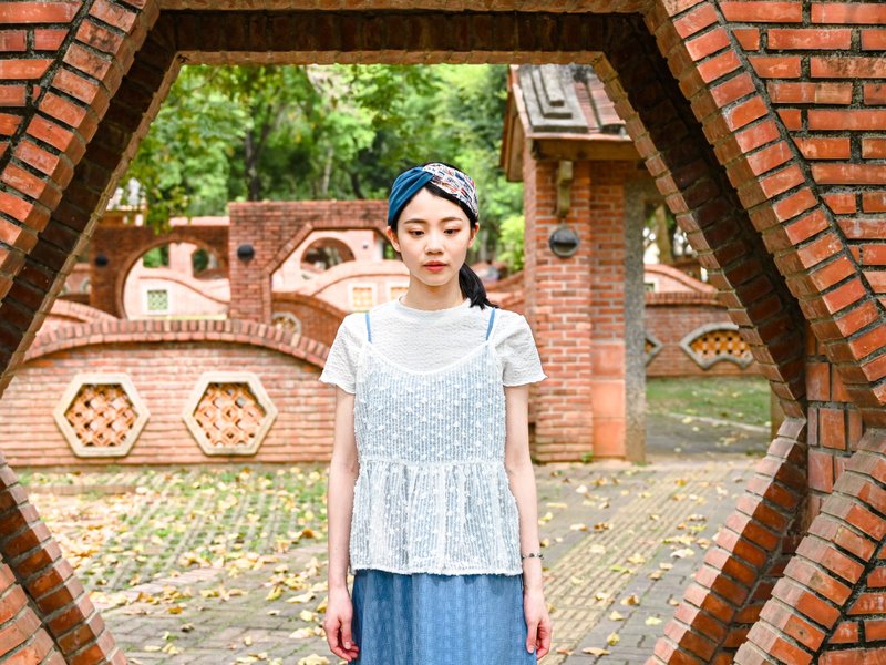 Dual-Fabric Hairband / White Flower Oil - Blue - ที่คาดผม - ผ้าฝ้าย/ผ้าลินิน สีน้ำเงิน