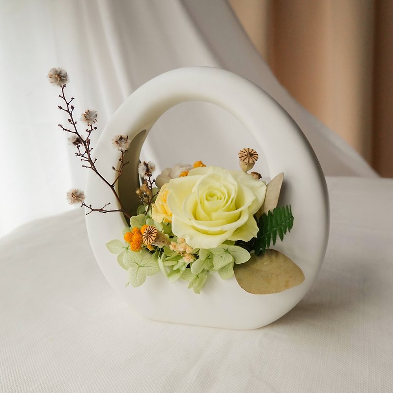 Preserved flower characteristic O-shaped small basket-bright green - Dried Flowers & Bouquets - Plants & Flowers Green