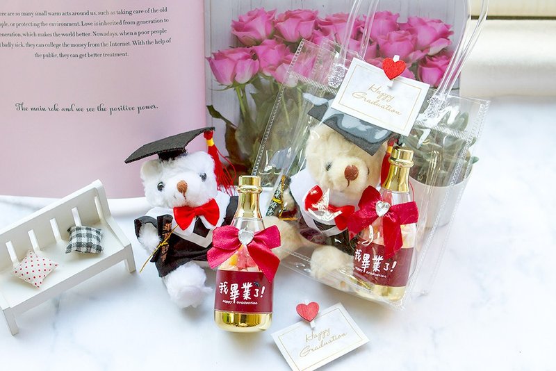 Graduation gift graduation bear + champagne candy bottle (I graduated pastel cotton candy) Blessings - ตุ๊กตา - วัสดุอื่นๆ หลากหลายสี