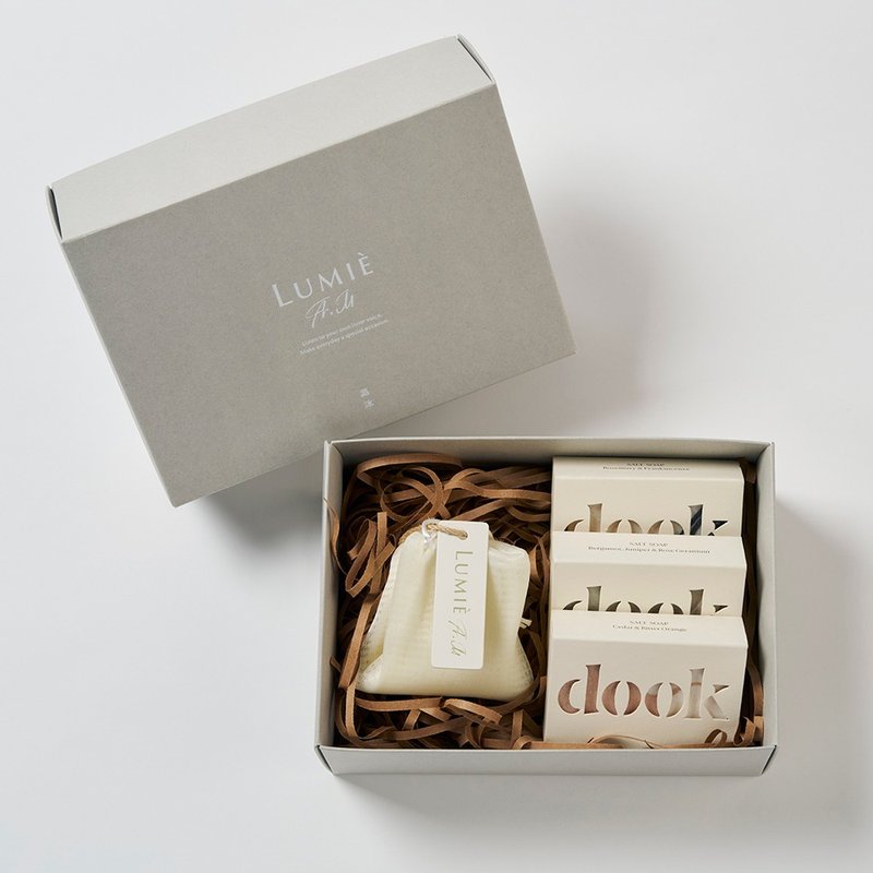 【日本聯名】北海道插畫家ネクタイX 路洣 - 光與肌膚的重生盒組 - 保養/沐浴旅行組 - 紙 咖啡色