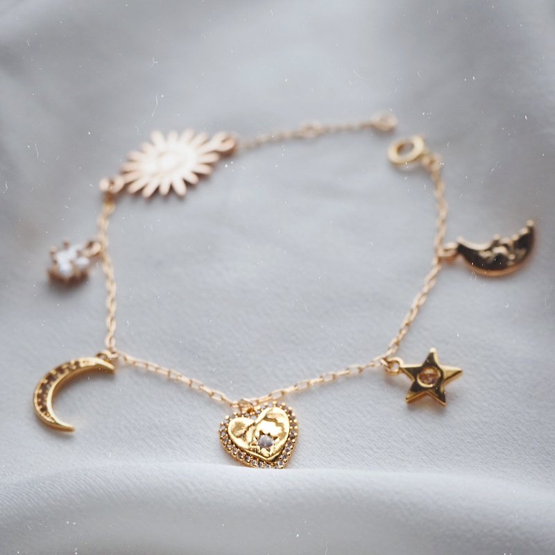 Love you to the Moon and Back Heart Moon Bracelet - Bracelets - Other Metals Gold