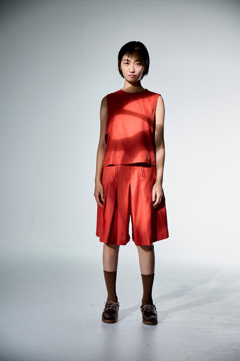 活褶五分寬褲 - 女短褲/五分褲 - 聚酯纖維 紅色