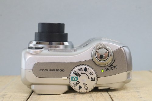 デジカメ NIKON COOLPIX 3100 付属品付き 完動品】 Nikon coolpix 3100 コンパクトデジタルカメラ S/N