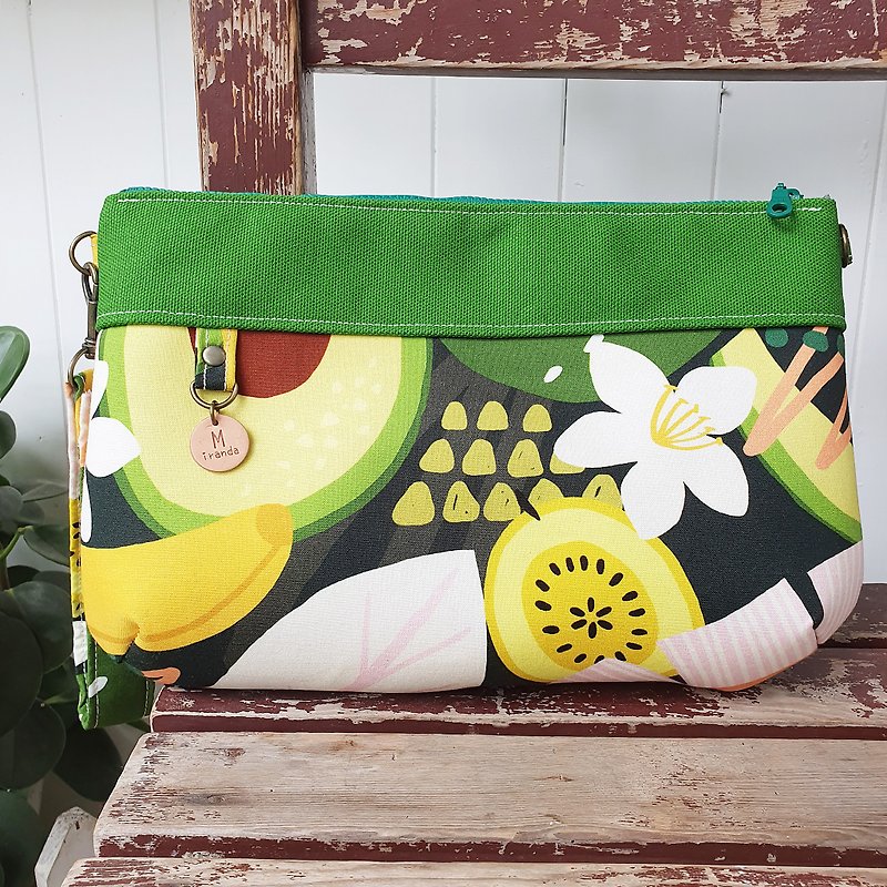 [Good day hand-made] Miranda green avocado flower hand hold/shoulder bag Mother's Day/exchange gifts - กระเป๋าคลัทช์ - ผ้าฝ้าย/ผ้าลินิน หลากหลายสี