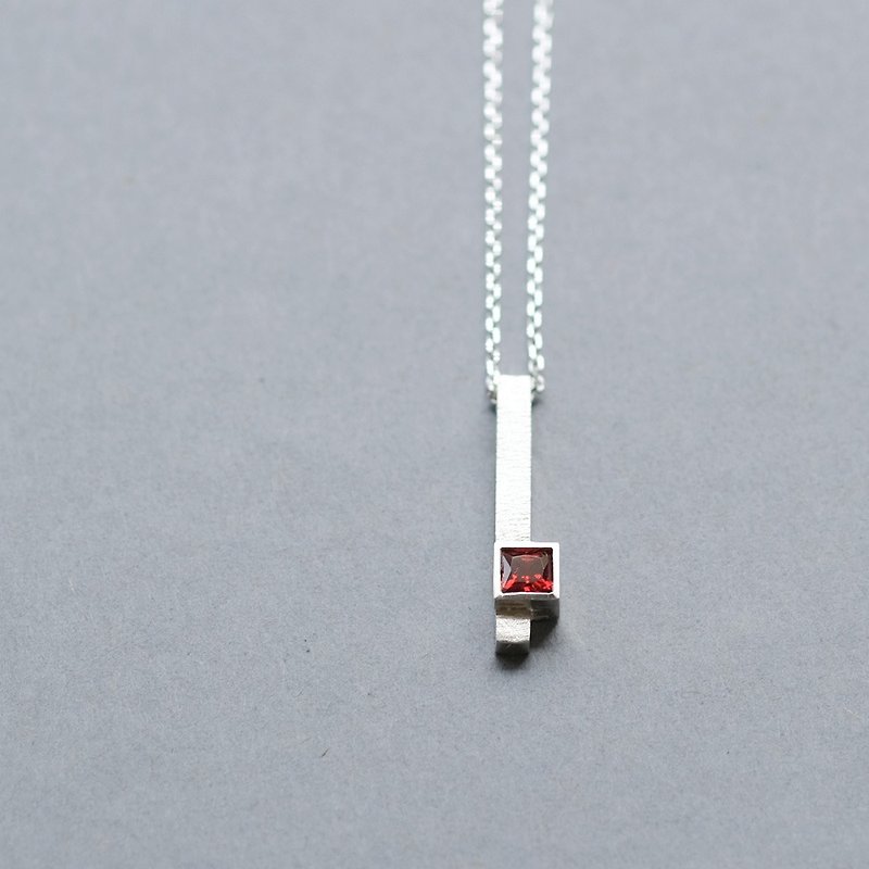 Garnet Square Men's Necklace Silver 925 - สร้อยคอ - โลหะ สีแดง