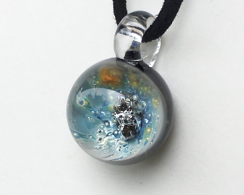 Earth world # 2 ~ meteorite ~ Glib pendant with Gibeon meteorite Universe - สร้อยคอ - แก้ว ขาว