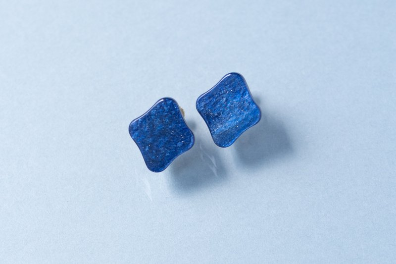 KiraKira earrings/earrings - Earrings & Clip-ons - Other Materials Blue