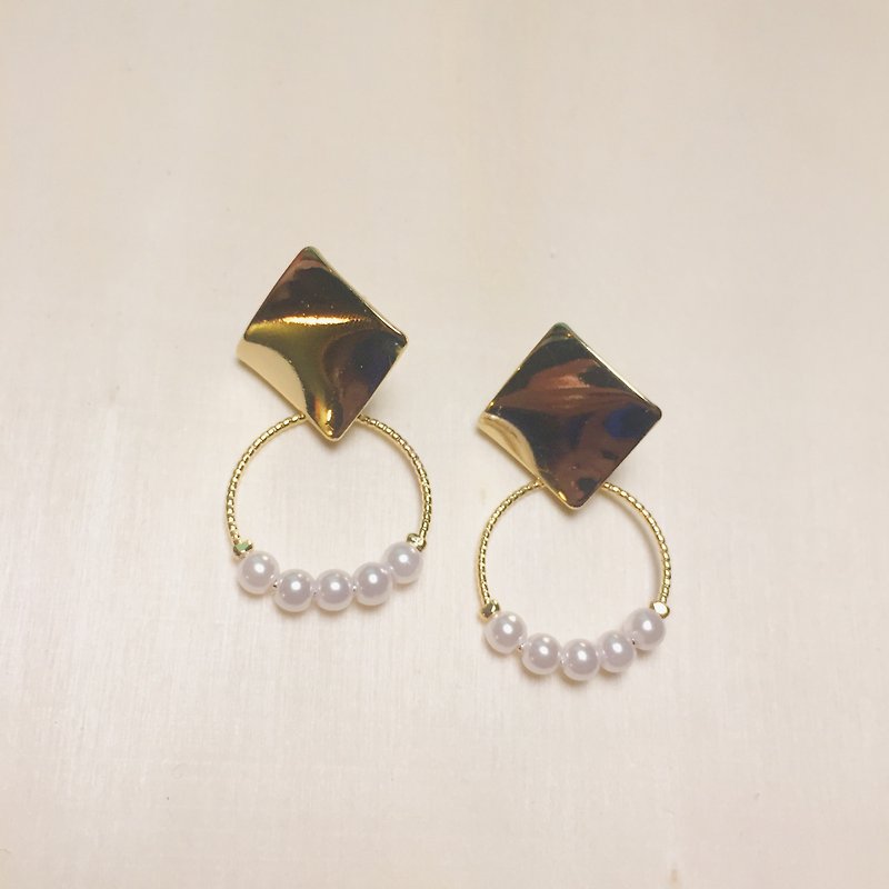 Vintage wave rhombus pearl hoop earrings