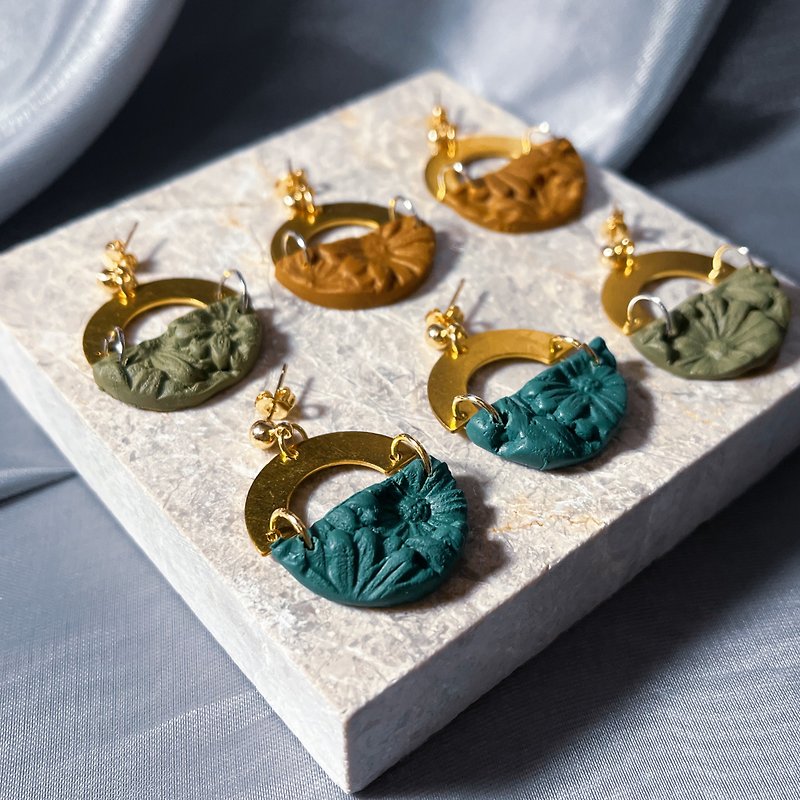 Original handmade rubbing flower terracotta earrings handmade earrings