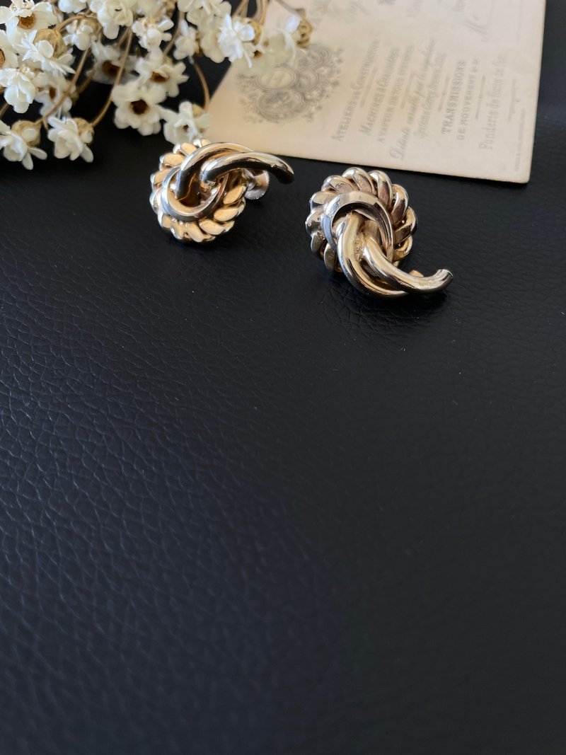 古董金色拼接夾式耳環  C698 - 耳環/耳夾/耳骨夾 - 其他金屬 金色