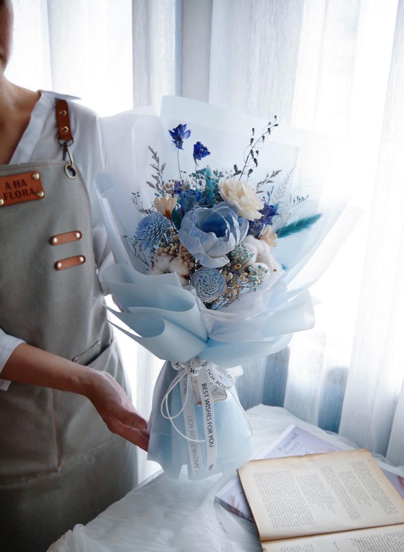 Graduation bouquet - ช่อดอกไม้แห้ง - พืช/ดอกไม้ สีน้ำเงิน