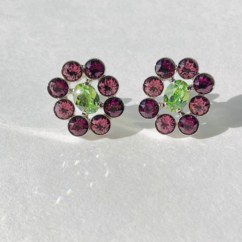 flower earrings swarovski use - Earrings & Clip-ons - Glass Purple