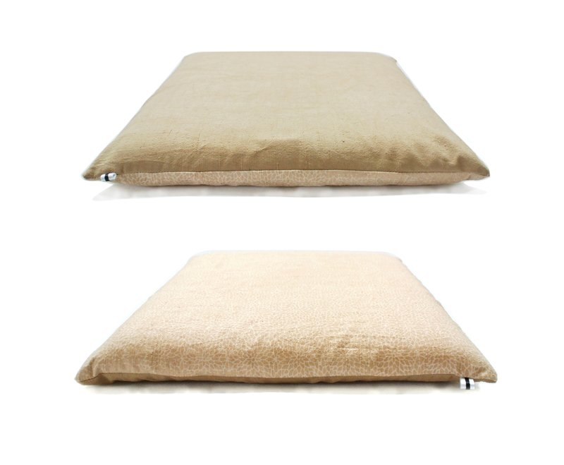 S-Zabuton Flower Katagami stencil Cedar natural dyed Silk, 35x35cm / 13.8in - Pillows & Cushions - Silk Khaki