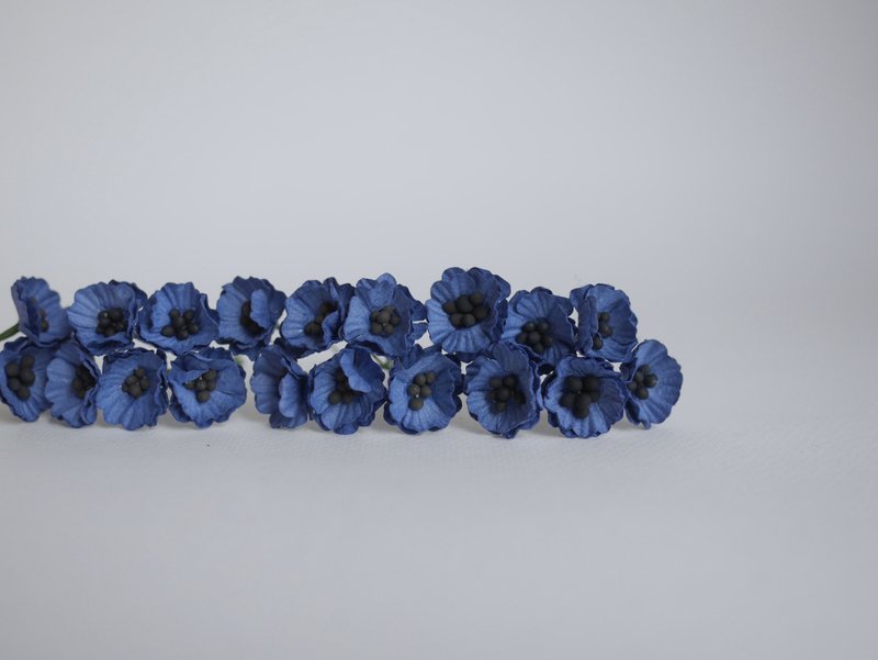 Paper Flower, DIY supplies flowers, 50 pieces poppy, size 2.0 cm. blue color - 其他 - 紙 藍色