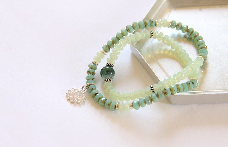 Fashion Jewelry series of energy - plants Manaojieke bicyclic beads bracelet / Moss Agate Czech glass beads bracelet - Bracelets - Gemstone Green