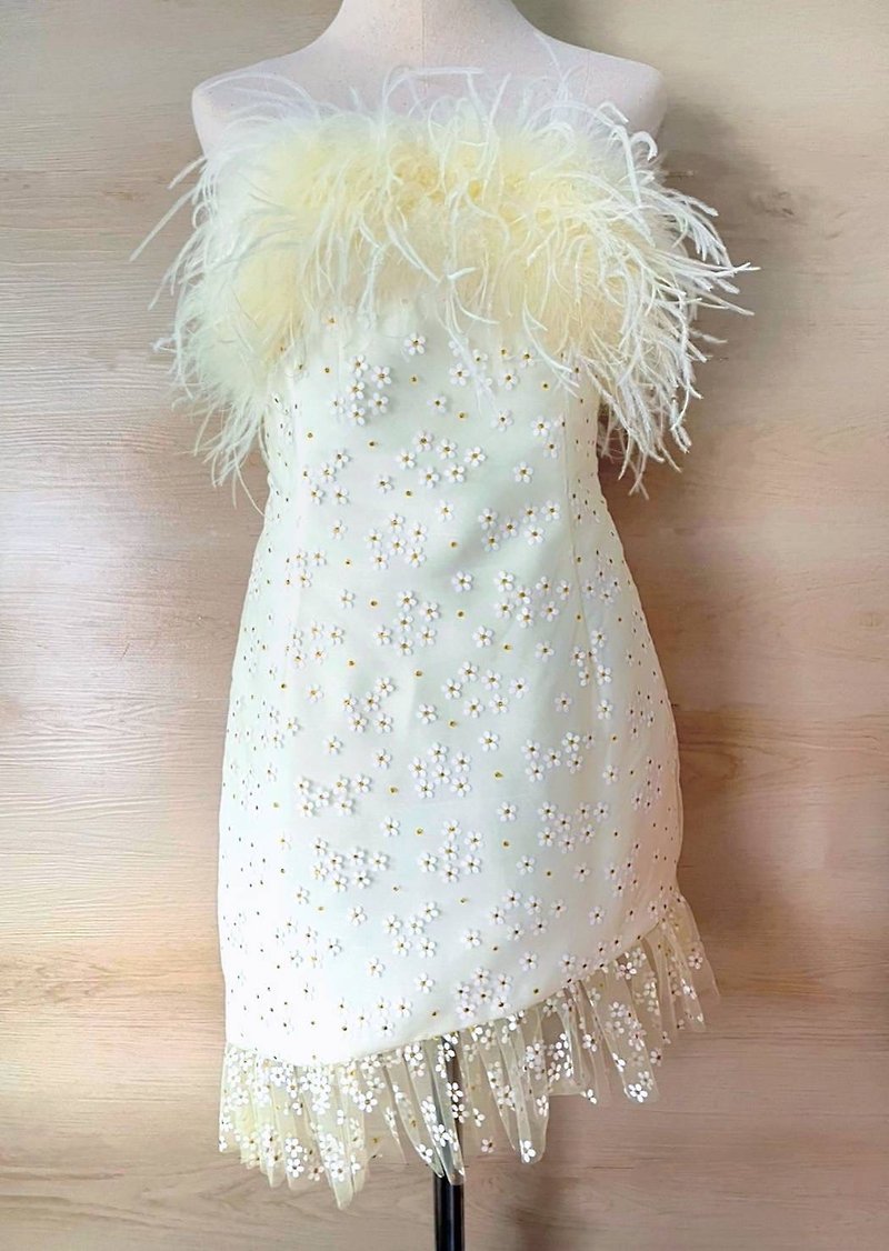 Ivory white ostrich feather decoration dress with daisy pattern - One Piece Dresses - Down White