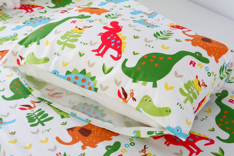 Anti-mite, waterproof, breathable cotton bedding pillowcase &lt;dinosaur world&gt; cleaning pad