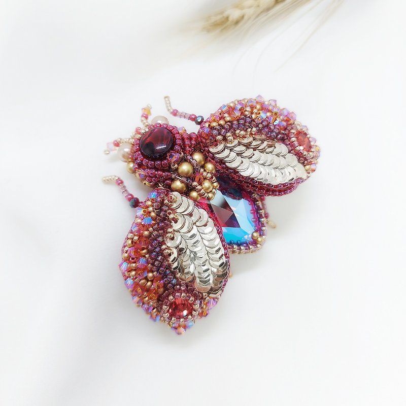 Jewelry Embroidery Three-dimensional Crystal Insect Brooch - Red