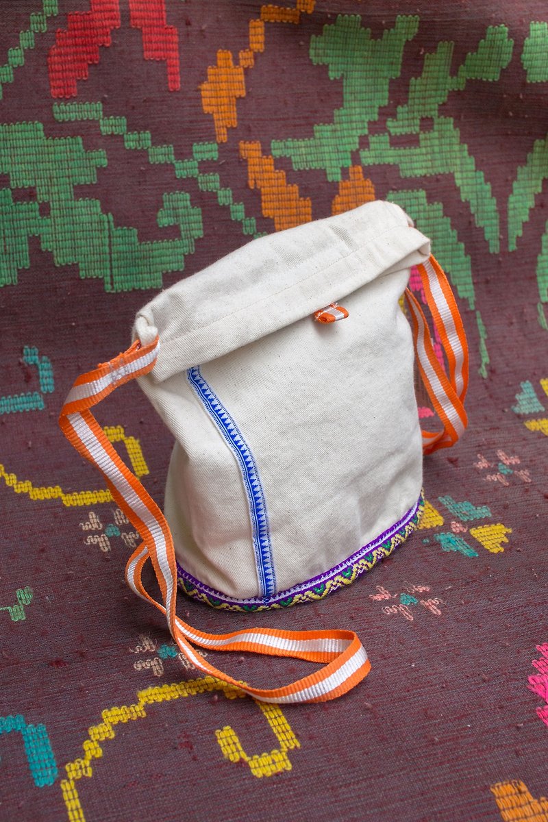 EARTH.er │● Natural Dyed Passport Travel Bag B│< Sustainable Natural Hemp Product > - Messenger Bags & Sling Bags - Cotton & Hemp White