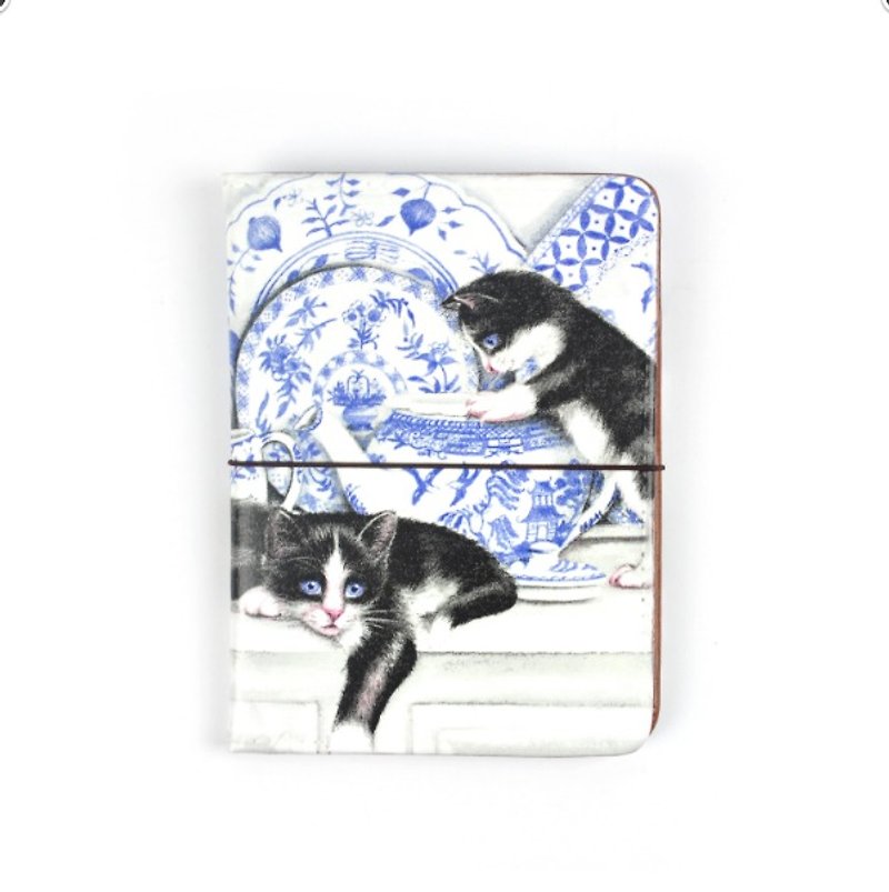 Handmade Gifts "Multifunctional passport bag" blue and white porcelain cat / travel abroad to exchange Valentine's Day gift New Year - ที่เก็บพาสปอร์ต - หนังแท้ 